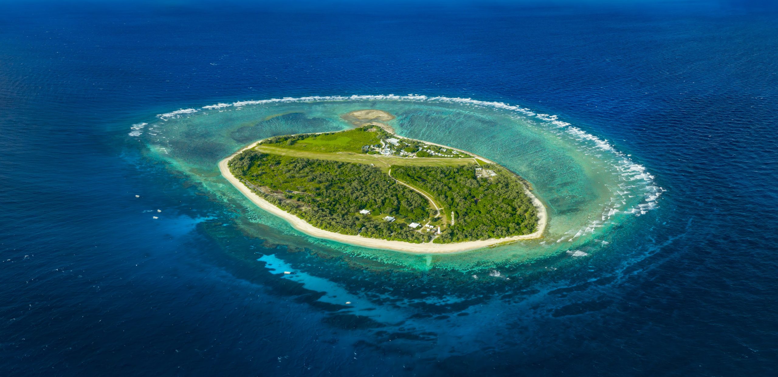 Birds eye view of Lady Elliot Island 2025